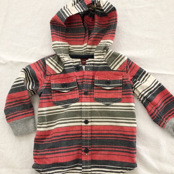 Tea Collection Other - Tea Collection Rodriguez Button down hoodie